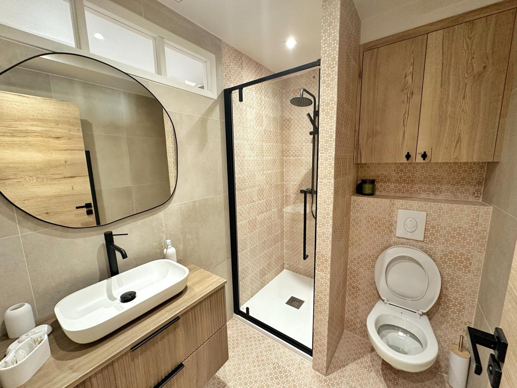 La Maison Cavet 5 Appartements De Standing Au Coeur Du Village Sanary-sur-Mer Ngoại thất bức ảnh
